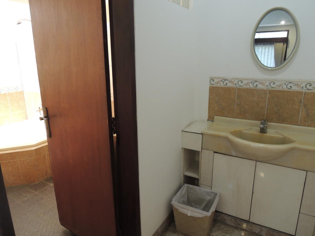 Rumah Polonia Guest House Jakarta Chambre photo