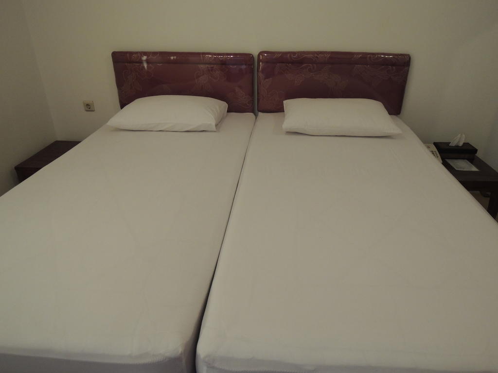 Rumah Polonia Guest House Jakarta Chambre photo
